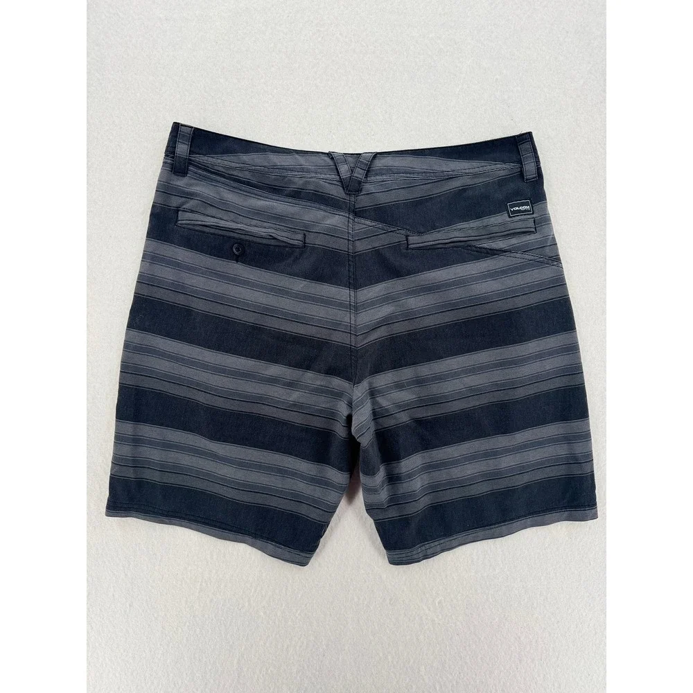 Volcom Mens Frickin Cross Shed Hybrid Board Shorts Size 38 Grey Black Striped